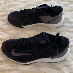 Nike Air Zoom Zero Court Tennis Shoes - Size 9 Women/7.5 Men Unisex